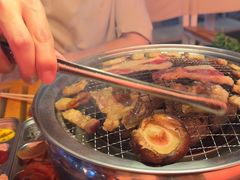-叽叽扎扎烤肉场(生态城万达店)