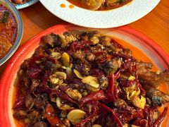 辣子鸡-柴窝堡22号辣子鸡·传承新疆菜