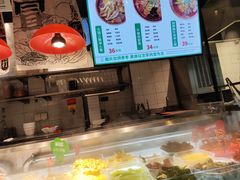 -成都你六姐·牛肉冒菜(上海环宇荟店)
