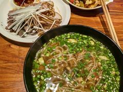 -关中老碗(建工路店)