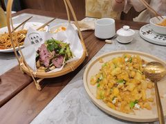 油渣高山小土豆-渔语鱼新川菜Bistro(万象天地店)
