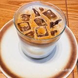 咖啡馆里的美味邂逅