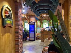 -米德维奇俄式西餐厅(西六道街店)
