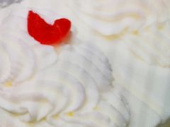 -红宝石·鲜奶小方·海派西点房(金杨店)