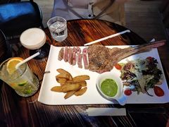 -The Cheebat 锌吧·Bistro(体育西店)