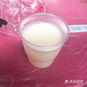 感受生活一杯香浓醇厚的石磨豆浆