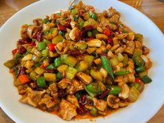 -严记小天府酸菜鱼(西四路店)