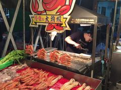 -六合夜市