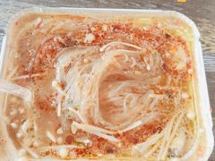 -花儿姐与战哥的美食档