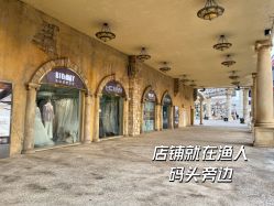 -现代经典婚纱摄影