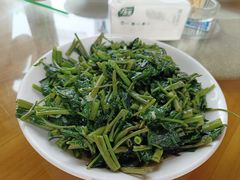 -芦茨金富饭庄·25年老字号·专做稻草鸡