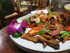 鲜炒黑牛肝菌-紫滇源云南生态菜(丹凤街店)