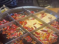 -白乐天毛肚火锅馆(南滨路店)