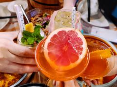 -花儿胡同音乐酒馆(瑞虹天地月亮湾店)