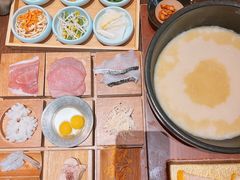 -银米·云南传统过桥米线(双廊黑金冠店)