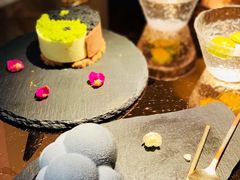 小鸡蹲蘑菇-茶是一枝花泡茶店