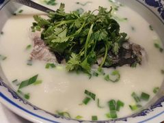 -南京金牛湖巨碗鱼头