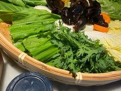 -尚尚仙·酸汤猪手·猪肚鸡火锅(华联万柳购物中心店)