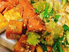 -二钢串叔麻辣烫(华龙大厦店)