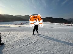 -济南卧虎山滑雪场