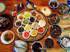 -包整·丝娃娃(一览甲秀楼风景店)