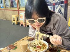 -老光明岗琼甜茶馆