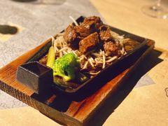 -穹六人间 people 6(岳阳路店)
