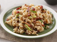 腊肉炒饭-廉桥排骨烧烤夜宵城(邵东店)