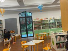 -静安区少年儿童图书馆(康定东路)