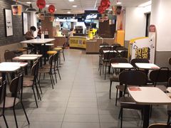-麦当劳(中唱大厦店)