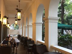 露天位-星巴克臻选(广州沙面店)