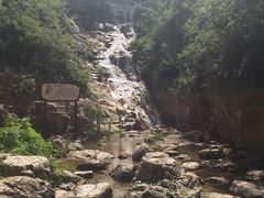 -大平台龙居瀑布旅游区