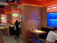 大堂-蜀香三绝·牛蛙·烤鱼·天府炒鸡(安丘泰华店)