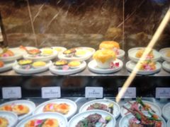 -雍容荟帝王蟹活龙虾展台自助(IFS黑金店)