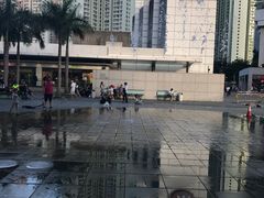 -东荟城名店仓
