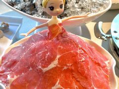 -茅草房·河畔园林火锅