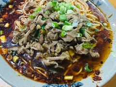 -丁丁猫重庆小面(徐州路店)