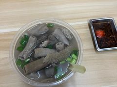 -牛师傅广式药膳牛骨汤美食(江南西店)