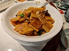 -老周家酱卤猪蹄私房菜(克拉玛依西街店)