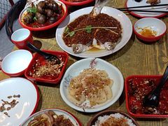 -老闵田螺馆·南昌特色小炒(梦时代店)