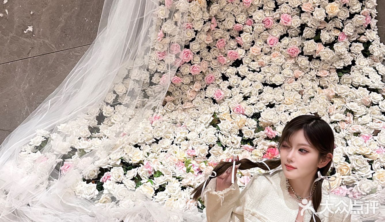 在希尔顿玫瑰瀑布下吃烧鸟自助是什么体验🌹