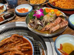 -明洞阿姨·韩式酱蟹烤肉·创意料理(三元桥店)