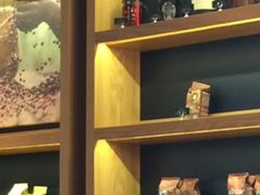 -星巴克(西藏路店)