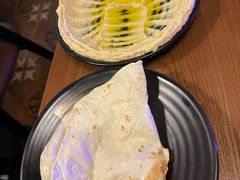Hummus (one bread) 鹰嘴豆-Uncle Kosto科斯托·中东菜