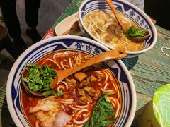 -鑫花溪牛肉米粉(东环大润发店)