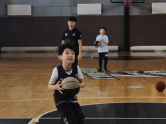 -梦想之巅·青少年篮球·羽毛球·培训中心(西站店)