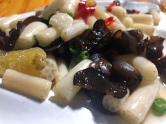 藕带炒木耳-臭鳜鱼人家·老字号徽菜