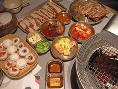 -草家酱蟹炭火烤肉店(珲春南路一店)