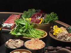 -三出山火锅(南京万象天地店)