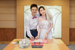 -LOVE SHINE婚纱·红鼎庄龙凤褂·妈妈装定制